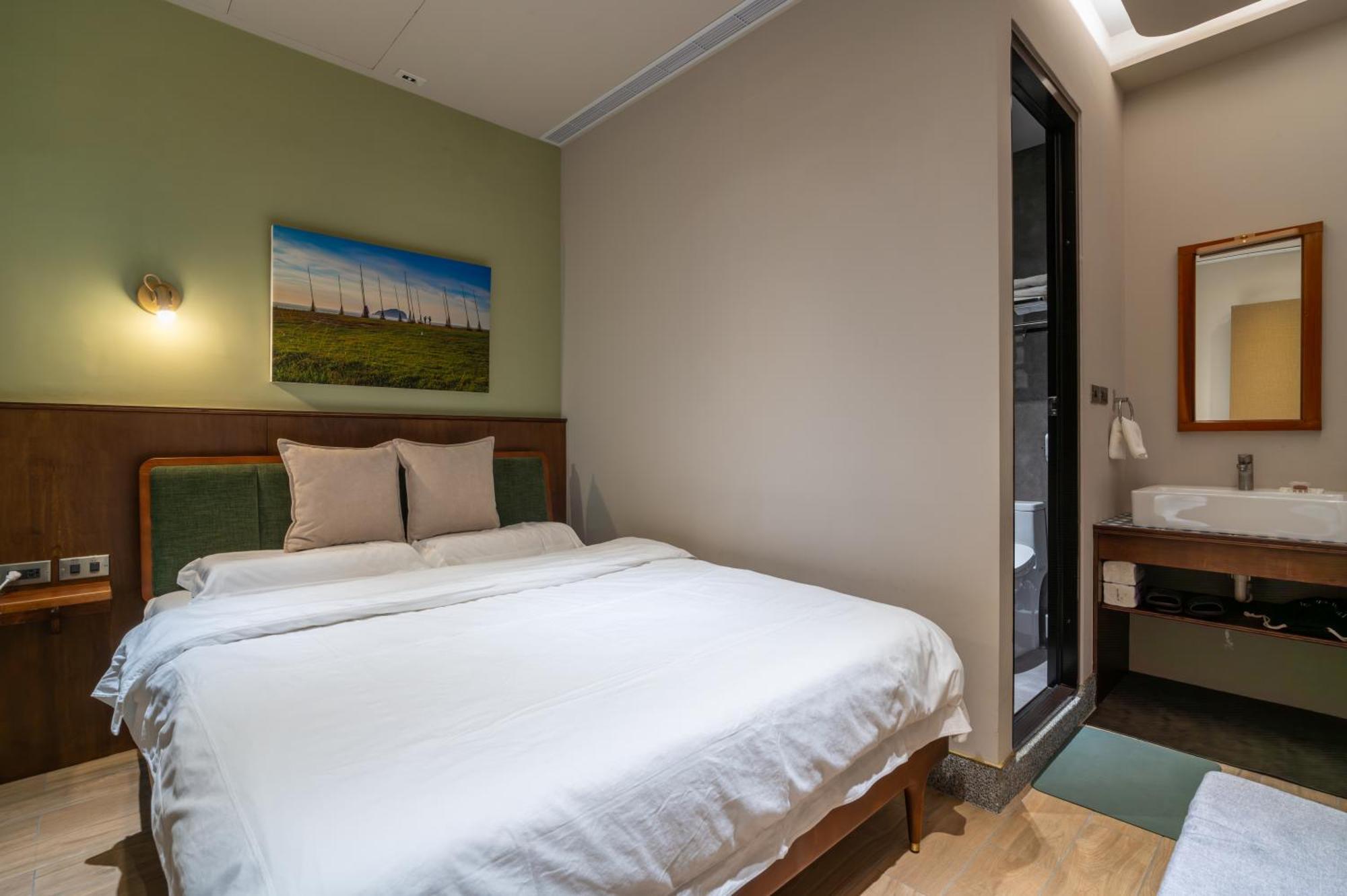 Enzo House Apartment Keelung Bagian luar foto
