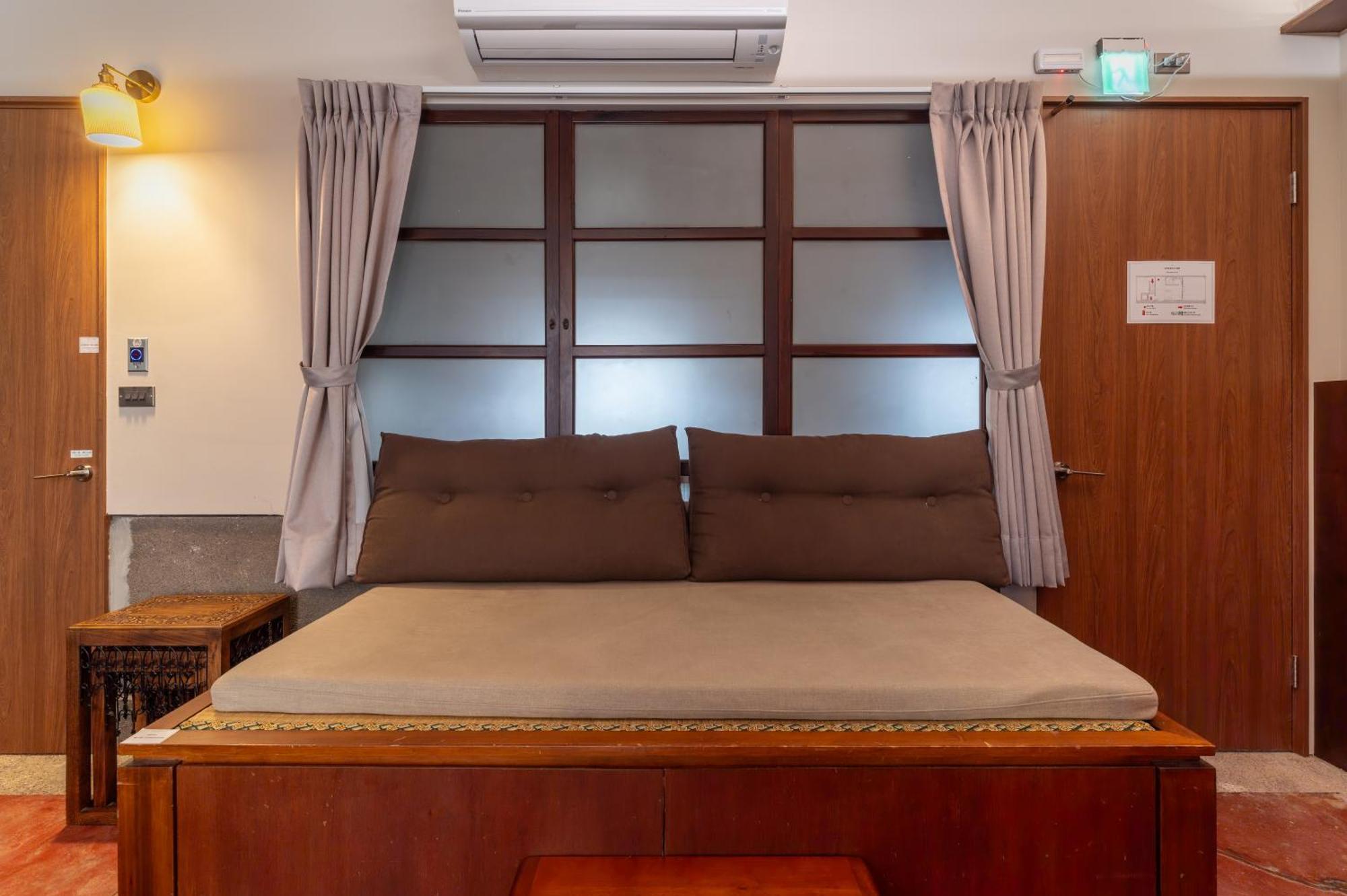 Enzo House Apartment Keelung Bagian luar foto